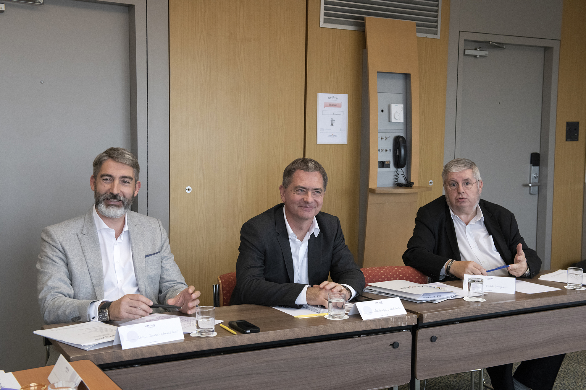 table ronde magazine Conquerir